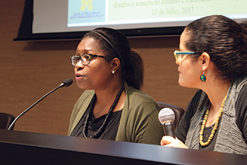 Melissa Creary delivers keynote address, 2014 Symposium on Sickle Cell Disease, Grupo Hospitalar Conceição in Porto Alegre, Brazil. To her left is Tatiane Muniz.