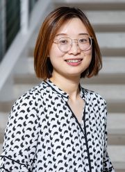 Yiqing Qian