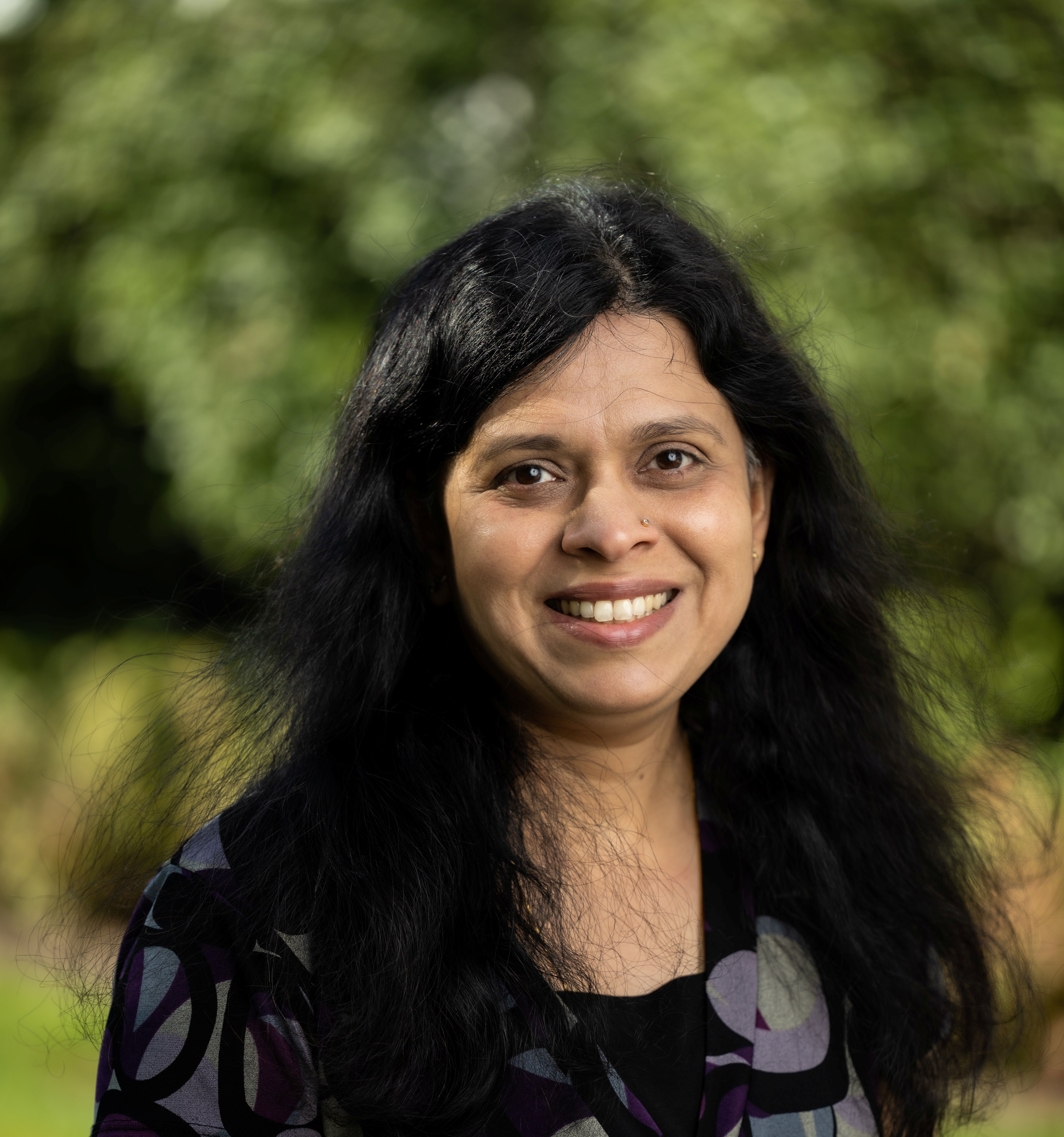 Usha Nuliyalu Headshot